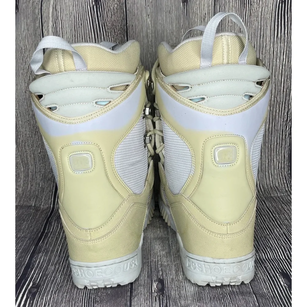 DC Women's Cream & White Winter Snowboard Boots
